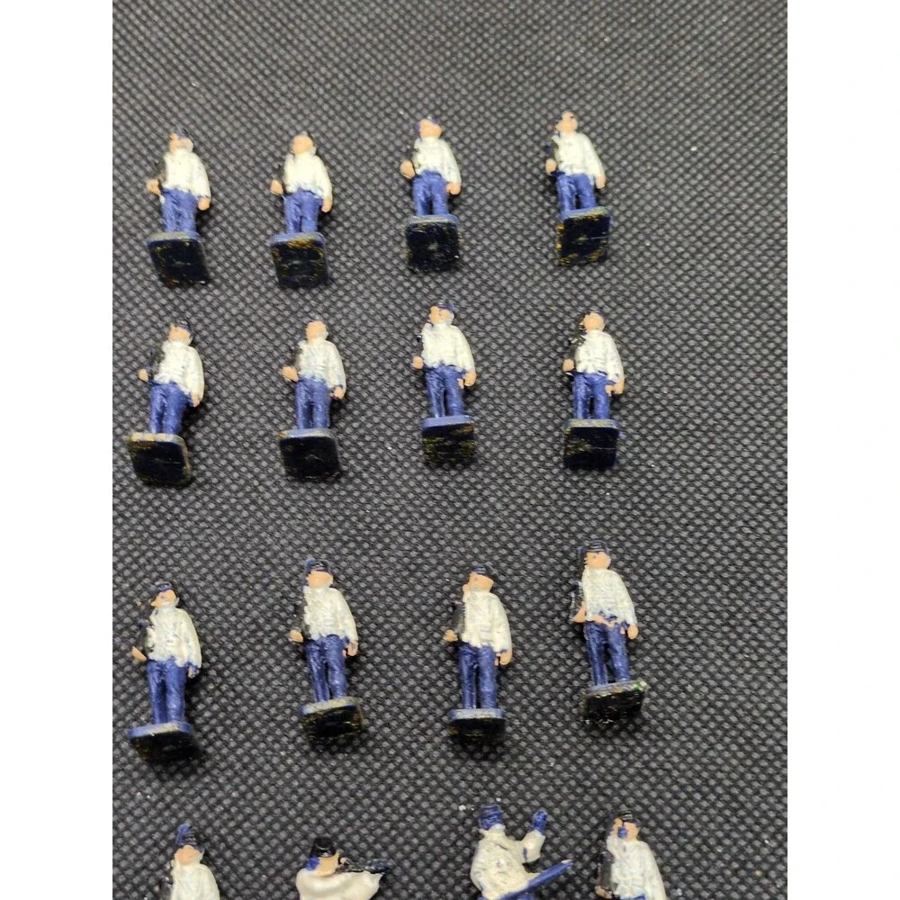 (32) Partially Painted Civil War Miniatures 1/72 Scale